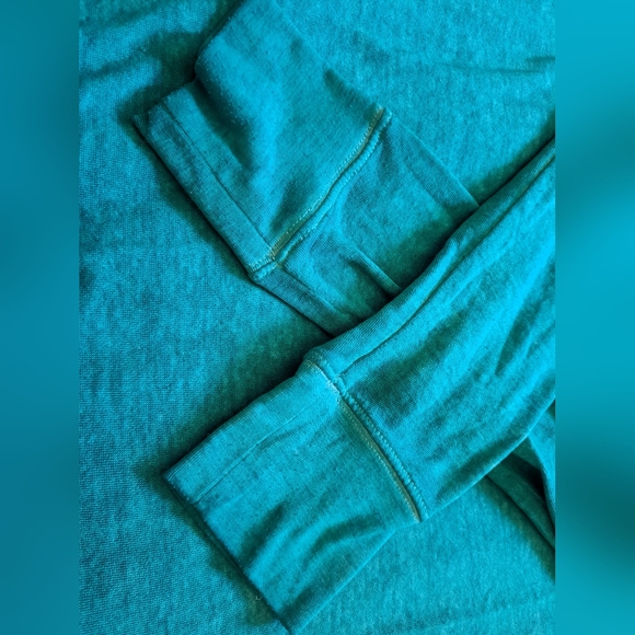 ‼️FREE‼️ Maurices Teal Blue Tunic Length Long Sleeve Light Sweatshirt - Sz Small - Picture 2 of 9